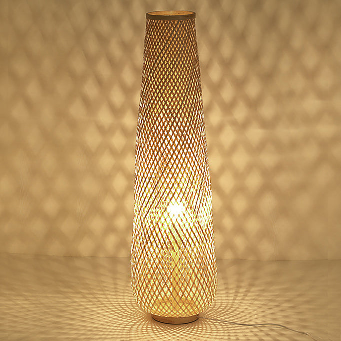 Lanterne colonne en bambou tissée à la main de style bohème contemporain 1 lumière, lampe sur pied pour salon 