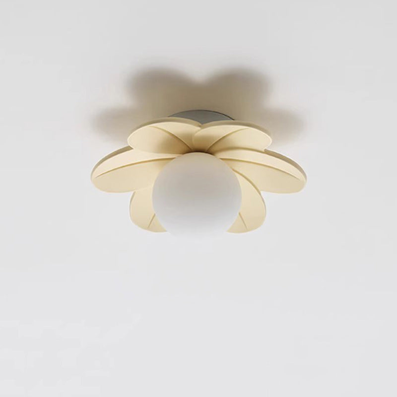 Plafonnier semi-encastré à 1 lumière en résine, métal et verre contemporain scandinave pour couloir 