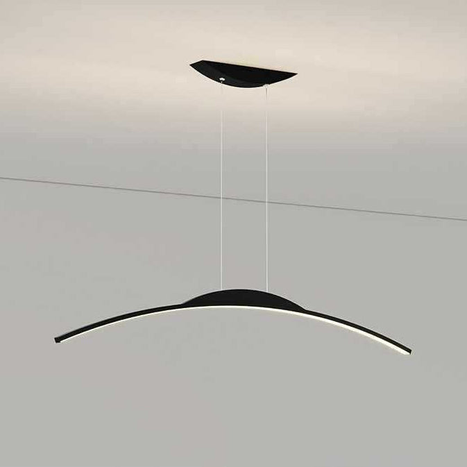 Moderne minimalistische Eisen-Aluminium-Silica-Streifen gebogene LED-Kronleuchter Insellicht für Esszimmer 