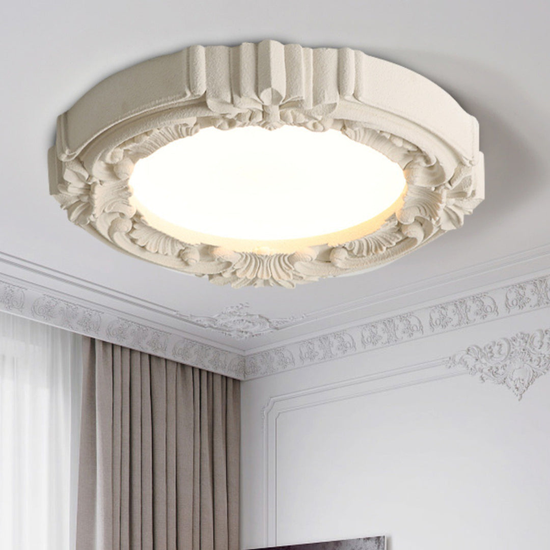 Traditionelle französische Harz Acryl Metall Rundrelief Skulptur LED Deckenleuchte für das Schlafzimmer 