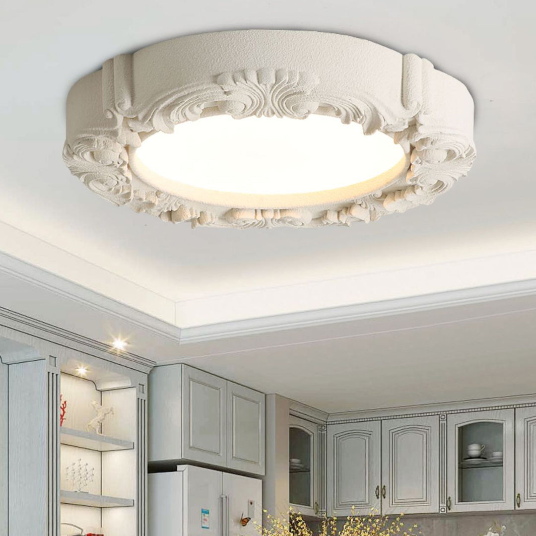 Traditionelle französische Harz Acryl Metall Rundrelief Skulptur LED Deckenleuchte für das Schlafzimmer 