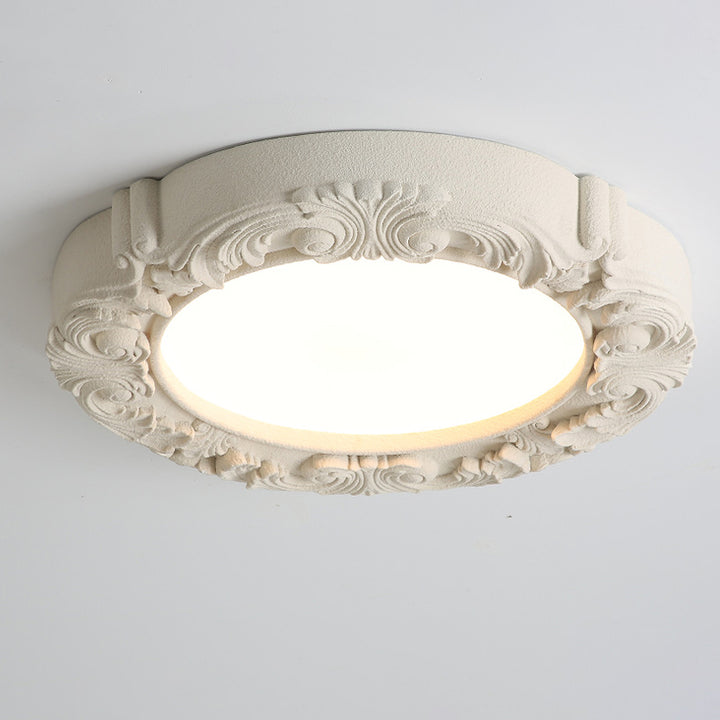 Traditionelle französische Harz Acryl Metall Rundrelief Skulptur LED Deckenleuchte für das Schlafzimmer 