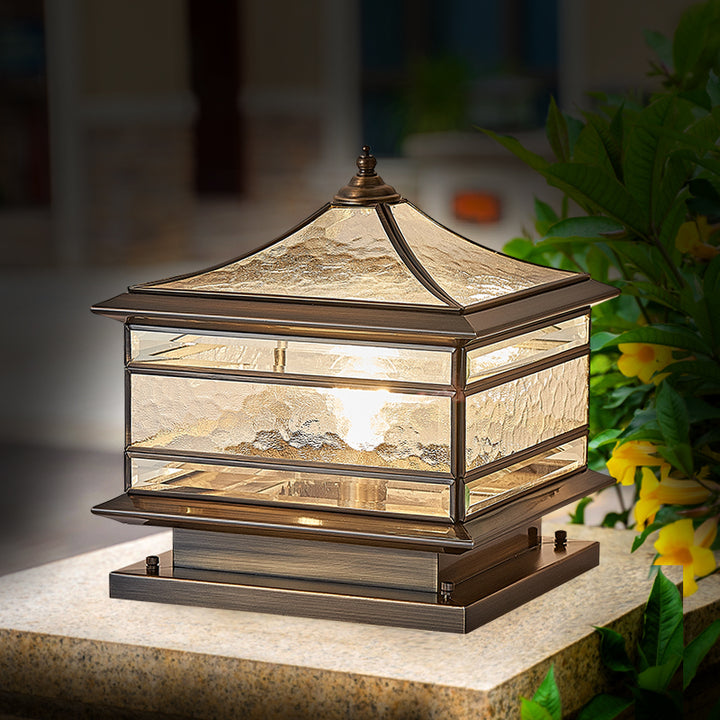 Éclairage paysager LED traditionnel chinois solaire étanche en cuivre avec verre dépoli en forme de cylindre pointu carré pour lumière extérieure pour patio extérieur 