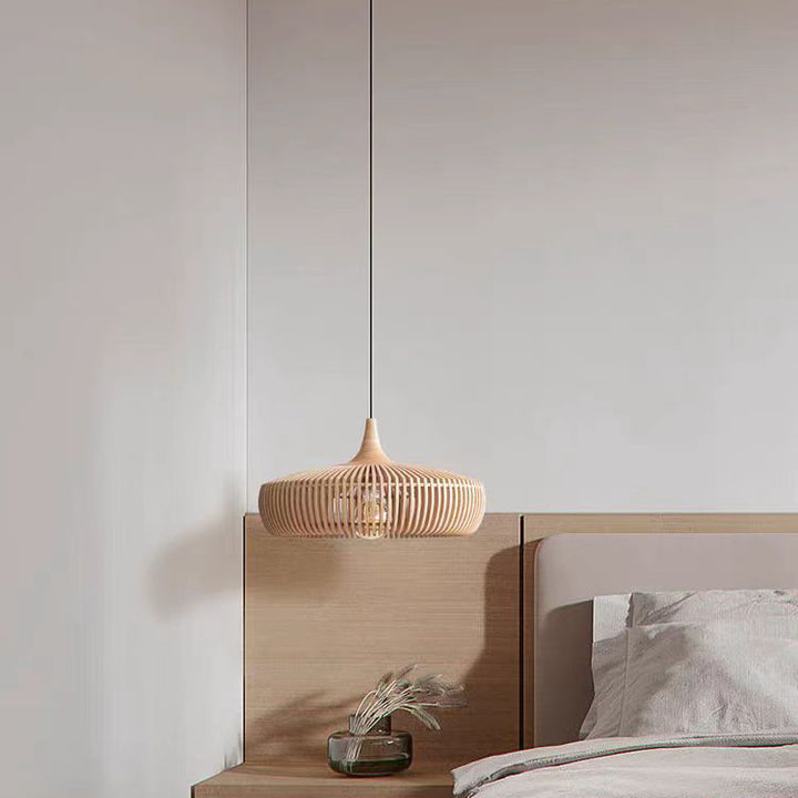 Lanterne en laiton japonais traditionnel avec bois creux, suspension ronde à 1 lumière pour salle à manger 