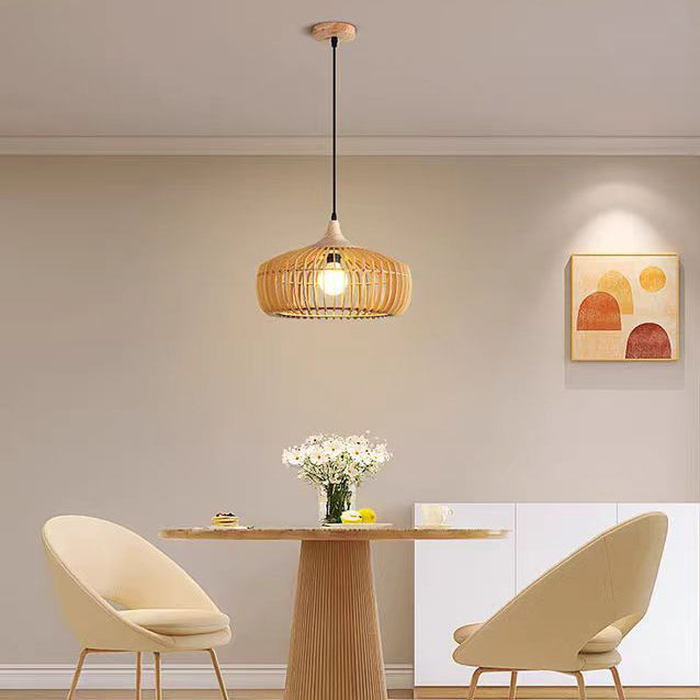 Lanterne en laiton japonais traditionnel avec bois creux, suspension ronde à 1 lumière pour salle à manger 