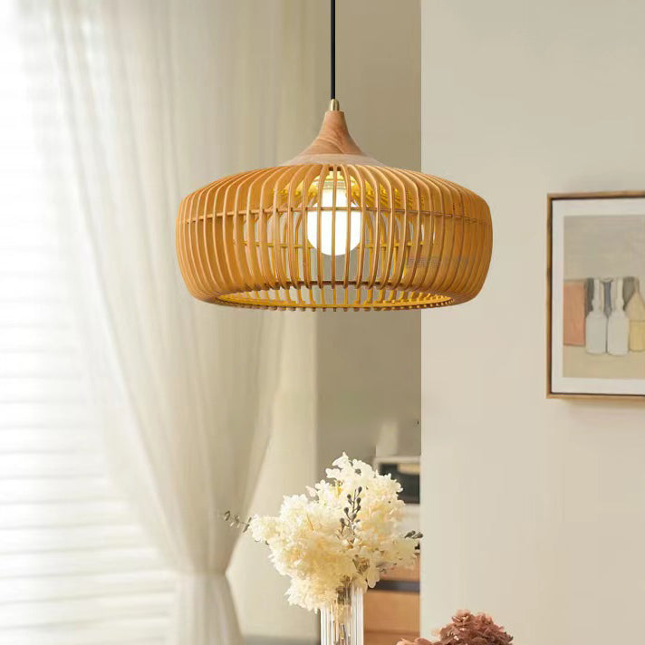 Lanterne en laiton japonais traditionnel avec bois creux, suspension ronde à 1 lumière pour salle à manger 