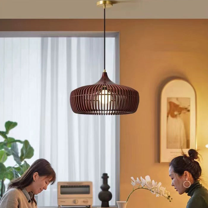 Lanterne en laiton japonais traditionnel avec bois creux, suspension ronde à 1 lumière pour salle à manger 