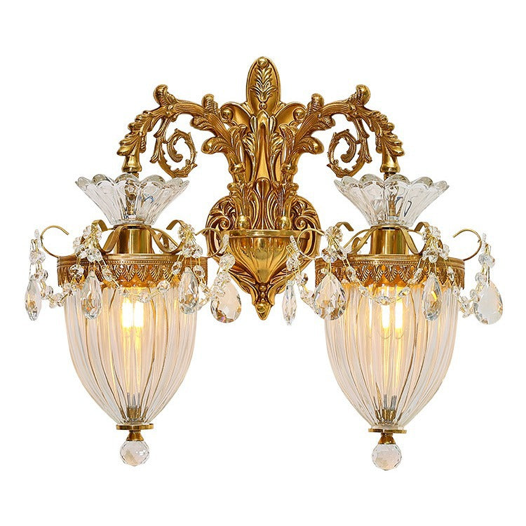 Traditionelle europäische Legierung Messing Glas Kristall tropfenförmige geschnitzte 1/2 Licht Wandlampe für Wohnzimmer 