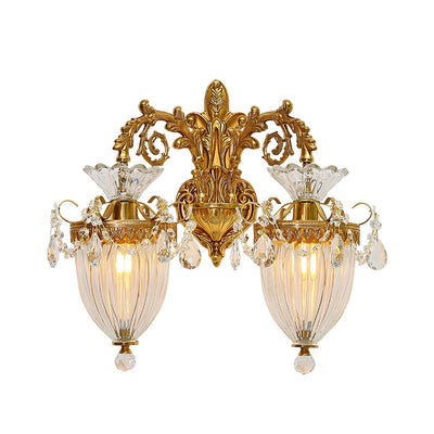 Traditionelle europäische Legierung Messing Glas Kristall tropfenförmige geschnitzte 1/2 Licht Wandlampe für Wohnzimmer 