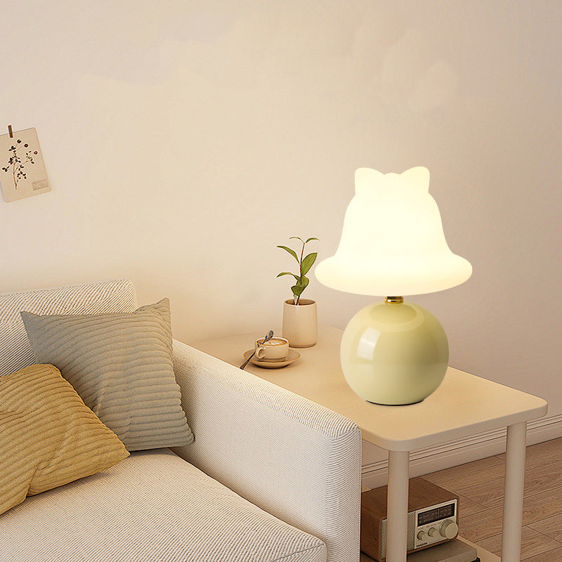 Lampe de table LED en céramique PVC USB avec cloche à bille de simplicité moderne pour chevet 