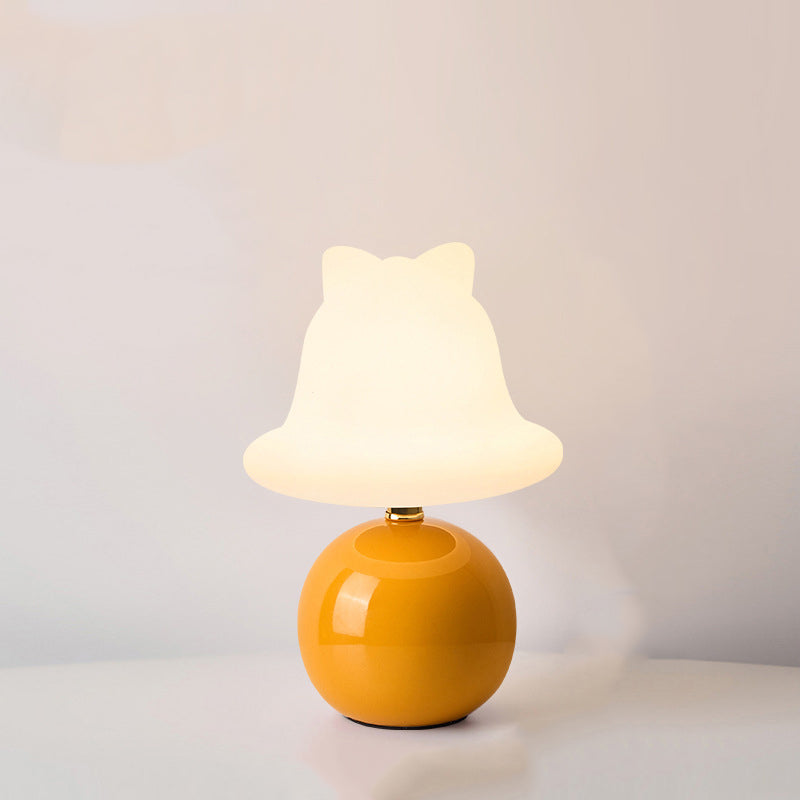 Lampe de table LED en céramique PVC USB avec cloche à bille de simplicité moderne pour chevet 