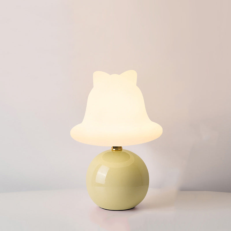 Lampe de table LED en céramique PVC USB avec cloche à bille de simplicité moderne pour chevet 