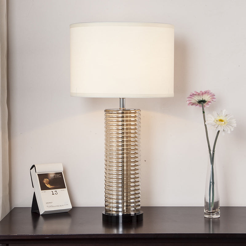 Lampe de table contemporaine rétro en verre et tissu avec cylindre en cristal à 1 lumière pour chevet 
