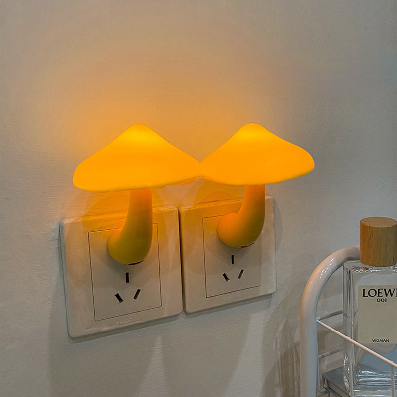 Lumière de nuit LED capteur de lumière champignon en plastique créatif contemporain petite lumière pour chevet 