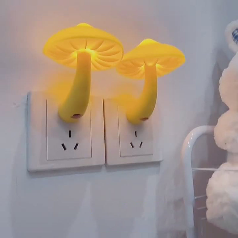 Lumière de nuit LED capteur de lumière champignon en plastique créatif contemporain petite lumière pour chevet 