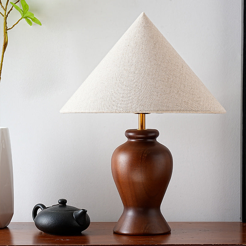 Zeitgenössische Retro Holz Stoff Metall Kegel Zylinder Blumenmuster 1-Licht Tischlampe für den Nachttisch 