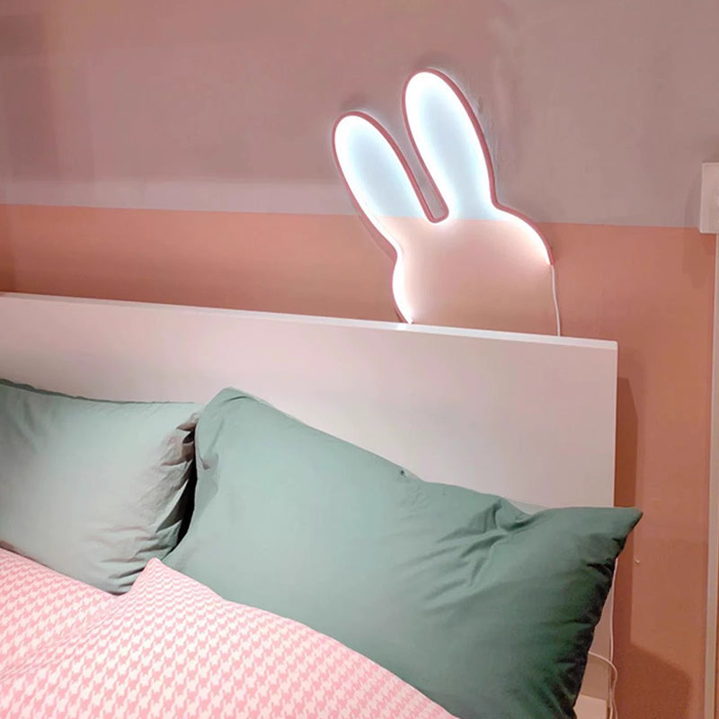 Zeitgenössische kreative Kinder Metall USB Hasenohren hängende LED Wandleuchte für Schlafzimmer 