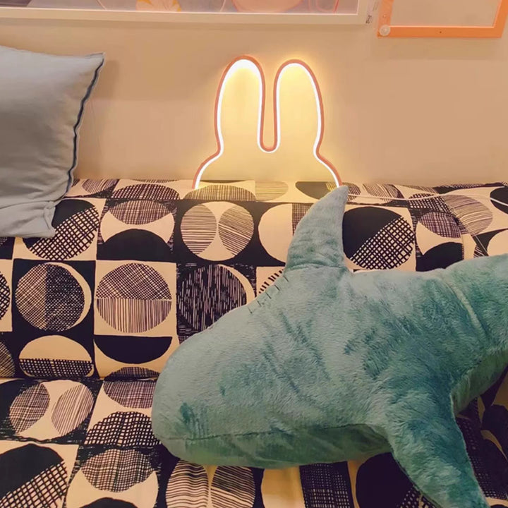 Zeitgenössische kreative Kinder Metall USB Hasenohren hängende LED Wandleuchte für Schlafzimmer 
