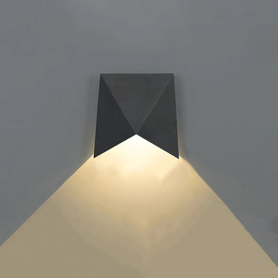 Moderne Einfachheit Wasserdichter Aluminium-Buchstabe Geometrische LED-Wandleuchte Für Außenbereich Terrasse 