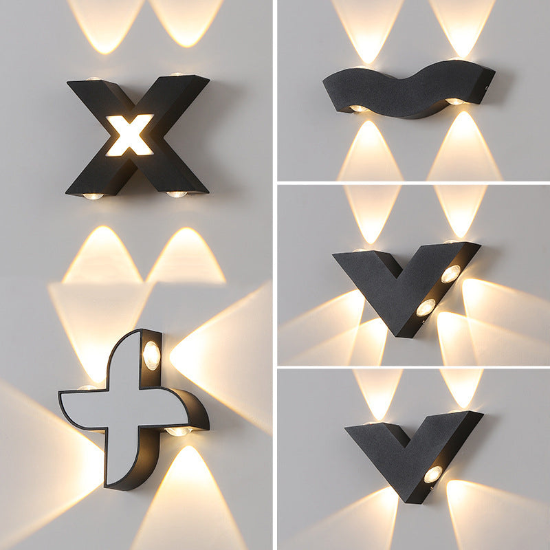 Moderne Einfachheit Wasserdichter Aluminium-Buchstabe Geometrische LED-Wandleuchte Für Außenbereich Terrasse 