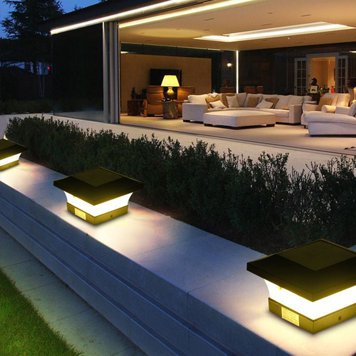 Éclairage paysager LED carré moderne minimaliste solaire étanche en ABS PC pour terrasse extérieure 