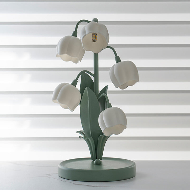 Lámpara de mesa de 5 luces USB con florales de vidrio y hierro francés tradicional para mesita de noche 