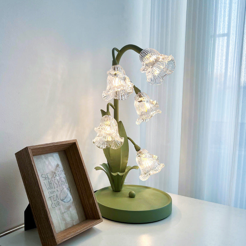 Lámpara de mesa de 5 luces USB con florales de vidrio y hierro francés tradicional para mesita de noche 