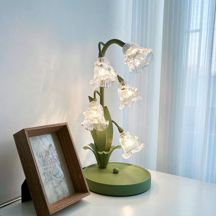 Lámpara de mesa de 5 luces USB con florales de vidrio y hierro francés tradicional para mesita de noche 
