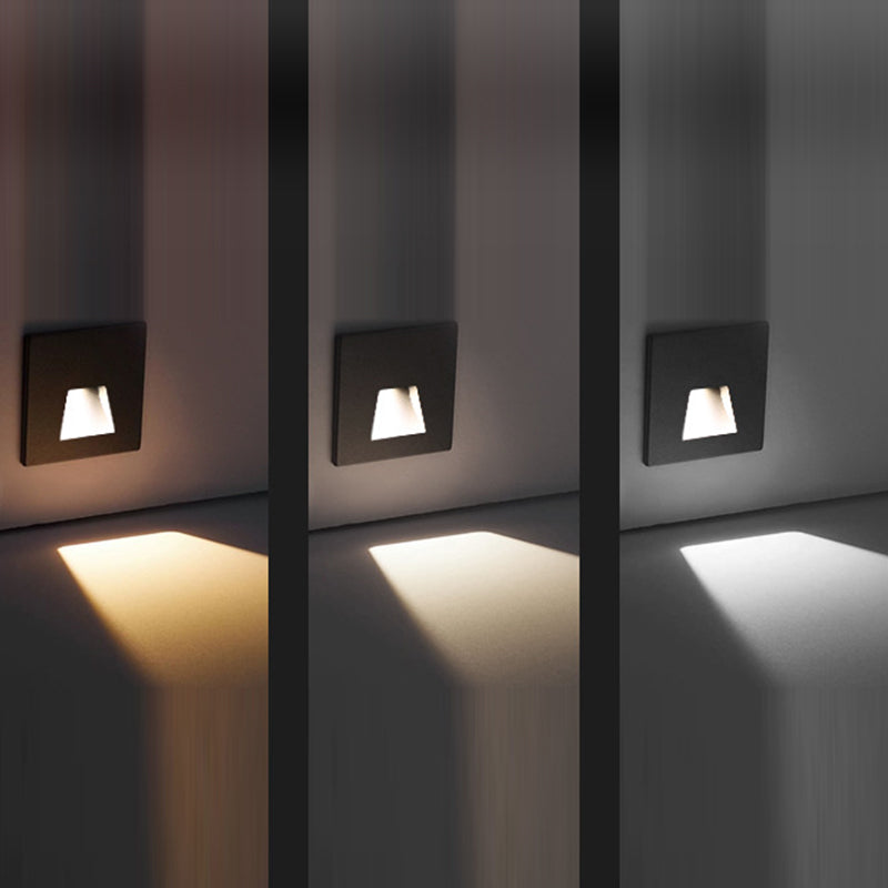 مصباح حائط LED مربع مدمج مقاوم للماء مصنوع من سبائك الألومنيوم والصلب بتصميم عصري بسيط للممرات 