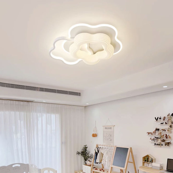 Zeitgenössische nordische Hardware PE Blume Dreieck Runde LED Deckenleuchte für Schlafzimmer 