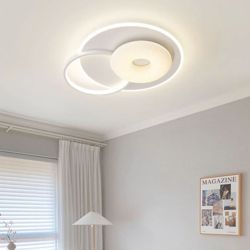 Lámpara de techo LED empotrada redonda con triángulo de flores PE de hardware nórdico contemporáneo para dormitorio 