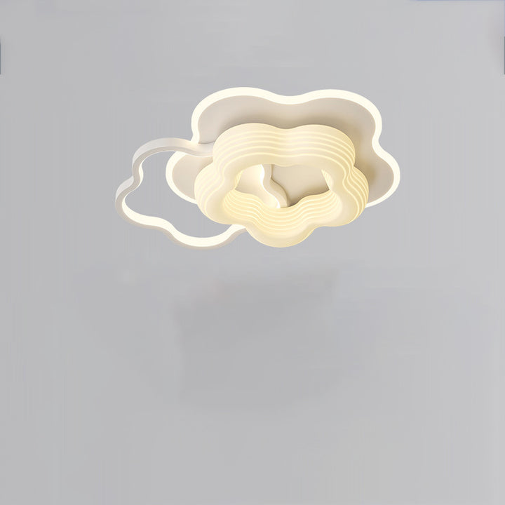 Zeitgenössische nordische Hardware PE Blume Dreieck Runde LED Deckenleuchte für Schlafzimmer 