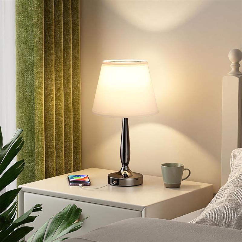 Zeitgenössische skandinavische USB-Metallgewebezylinder 1-Licht-Tischlampe für das Bett 
