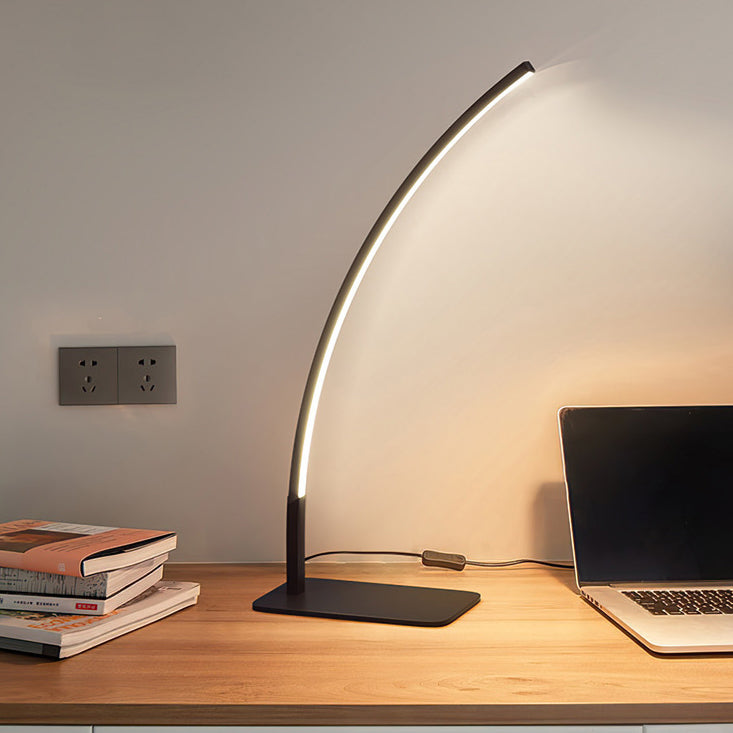 Modern Minimalist USB Curved Iron Aluminum LED Desk Lamp For Study