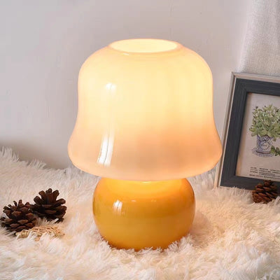 Traditionelle französische Glas-Pilz-Kuppel 1-Licht-Tischlampe für den Nachttisch 