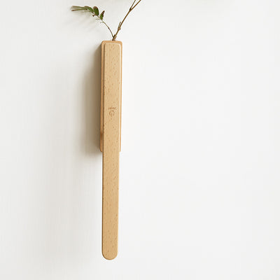 Zeitgenössische nordische Walnuss-Buche wiederaufladbare Streifen-Blumenkontainer LED-Wandleuchte für das Bett 