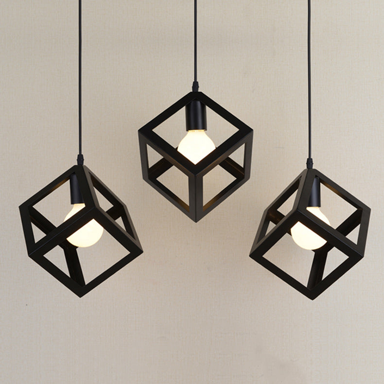 Zeitgenössische industrielle Eisen kubische geometrische hohle 1/3 Licht Pendelleuchte für Esszimmer 