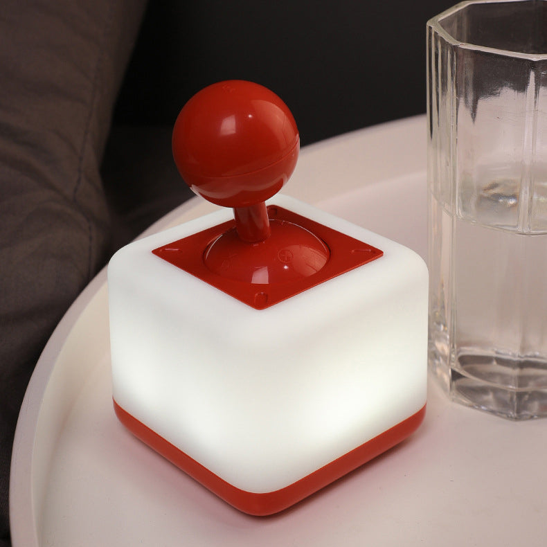 مصباح طاولة LED عصري قابل لإعادة الشحن يعمل يدويًا مع قاعدة هزازة من ABS وPP، ضوء ليلي لغرفة النوم 