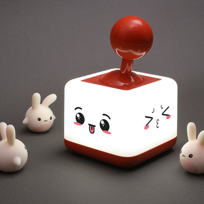 مصباح طاولة LED عصري قابل لإعادة الشحن يعمل يدويًا مع قاعدة هزازة من ABS وPP، ضوء ليلي لغرفة النوم 