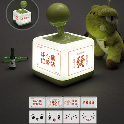 مصباح طاولة LED عصري قابل لإعادة الشحن يعمل يدويًا مع قاعدة هزازة من ABS وPP، ضوء ليلي لغرفة النوم 