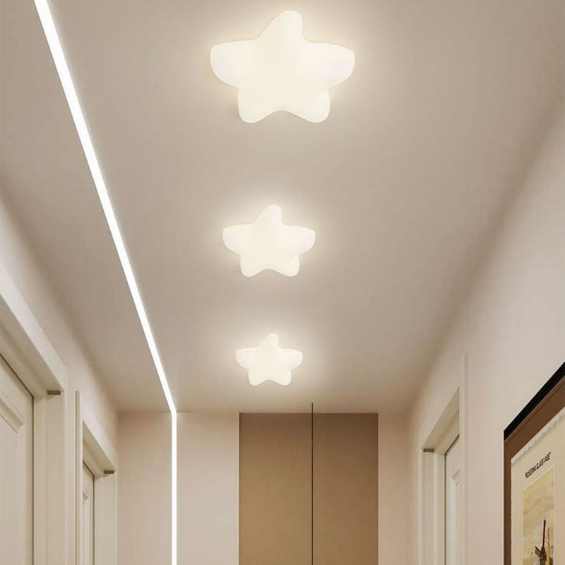 現代的な北欧ハードウェア PE スター クラウド リーフ LED フラッシュマウント天井灯 ホールウェイ用 