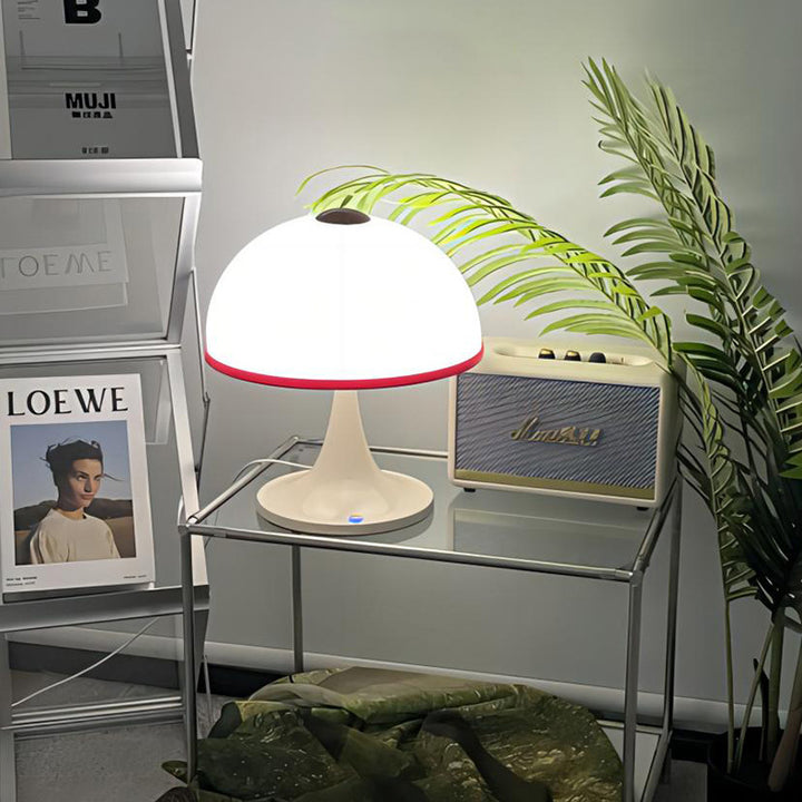 Zeitgenössische nordische USB-Dome-Pilz-Eisen-Acryl-LED-Tischlampe für das Schlafzimmer 
