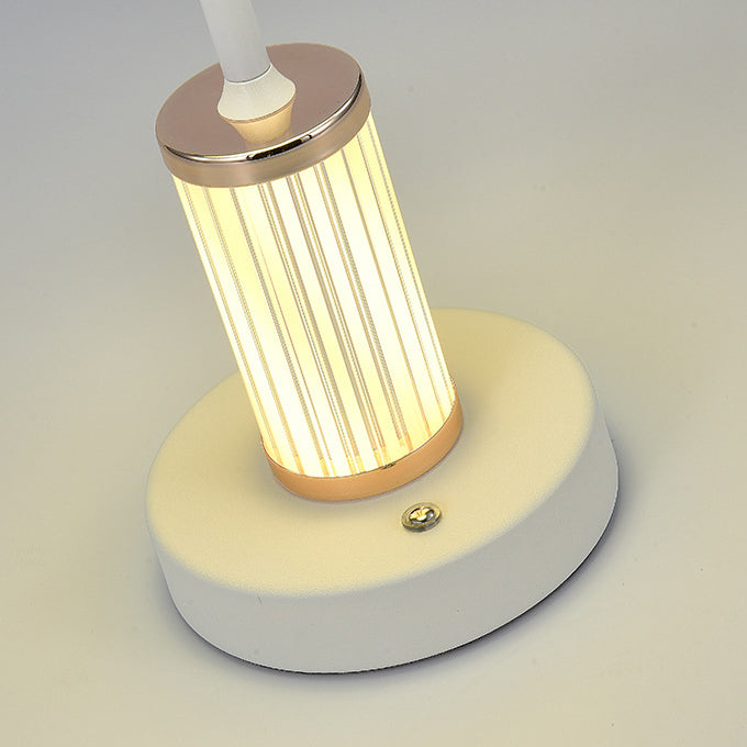 Zeitgenössische skandinavische wiederaufladbare Eisen-Acryl-Kegelzylinder-Touch-Dimm-LED-Tischlampe für das Schlafzimmer 