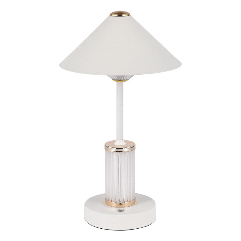 Lampe de table LED à intensité variable tactile en forme de cylindre conique en acrylique rechargeable scandinave contemporaine pour chambre à coucher 