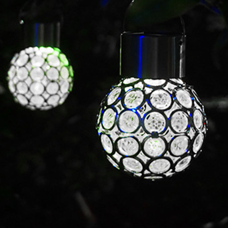 Zeitgenössische kreative solarbetriebene wasserdichte hohle Kugel aus ABS-Kunststoff hängende LED-Außenleuchte Landschaftsbeleuchtung für den Garten 