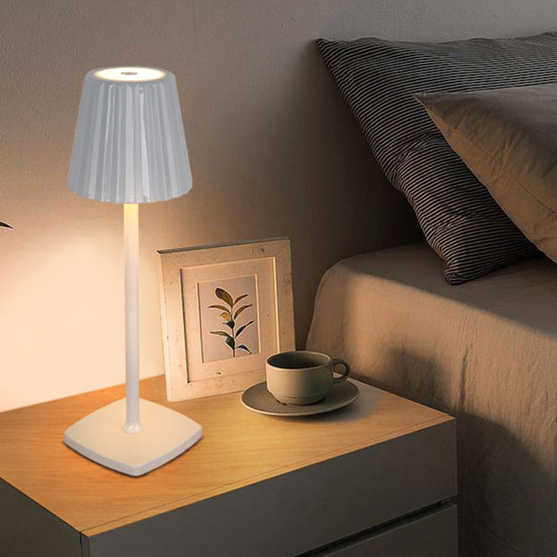 Zeitgenössische skandinavische wiederaufladbare Eisen-Acryl-Faltzylinder-LED-Tischlampe Nachtlicht für Schlafzimmer 