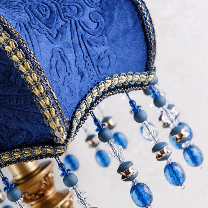 Lampe de table 1 lumière avec perles en dentelle de tissu en résine européenne traditionnelle florale pour chevet 