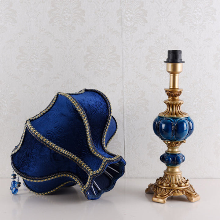 Lampe de table 1 lumière avec perles en dentelle de tissu en résine européenne traditionnelle florale pour chevet 