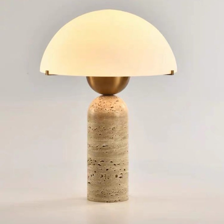 Lampe de table contemporaine scandinave en travertin, marbre, verre et résine avec dôme cylindrique à 1 lumière pour chevet 