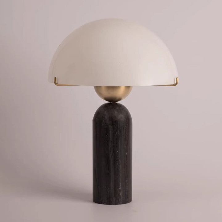 Lampe de table contemporaine scandinave en travertin, marbre, verre et résine avec dôme cylindrique à 1 lumière pour chevet 